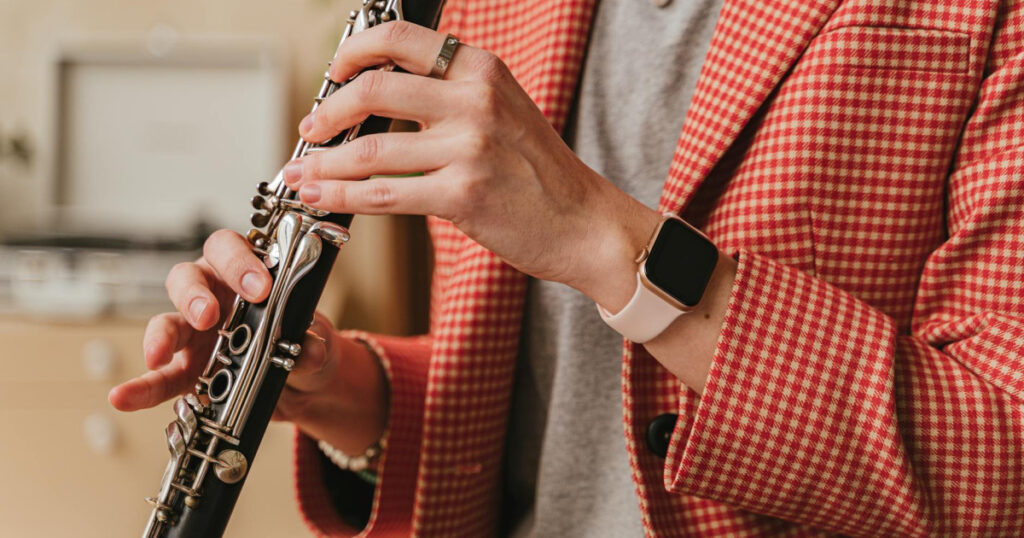 Learn to Play the Clarinet Step by Step for Beginners - Books by Adid Khan